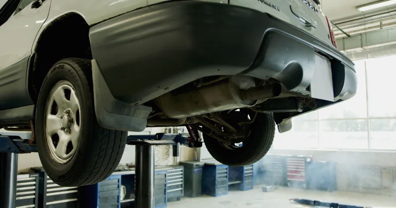 Vehicle inspection in a workshop