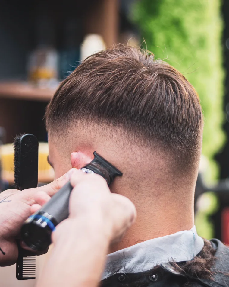 Fictional barber Mara in the studio